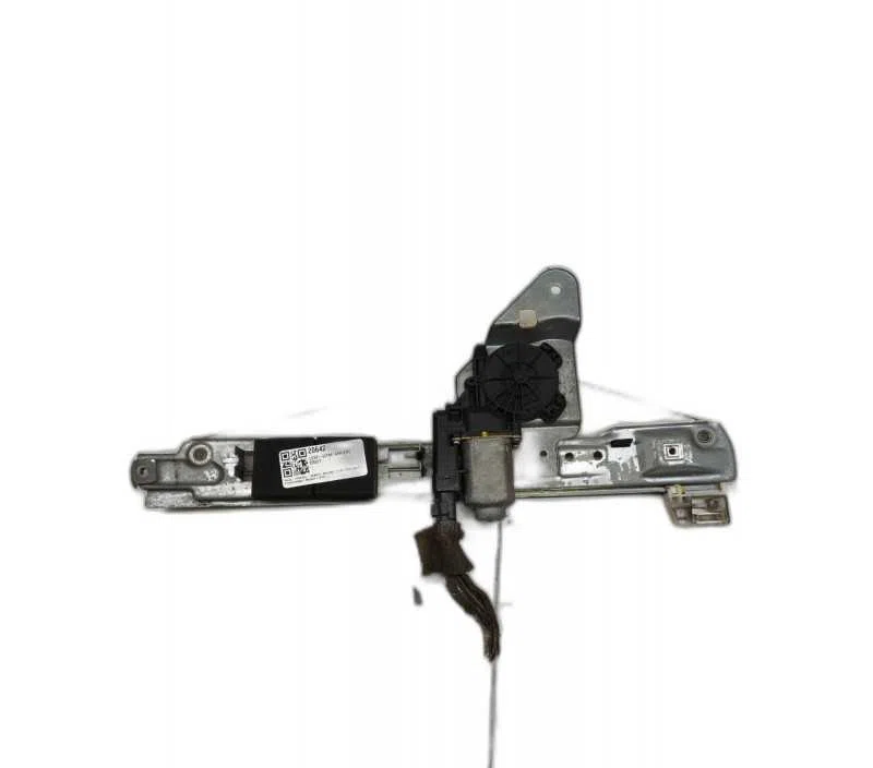 LEVE-VITRE ARRIERE DROIT RENAULT MEGANE I 8201010921