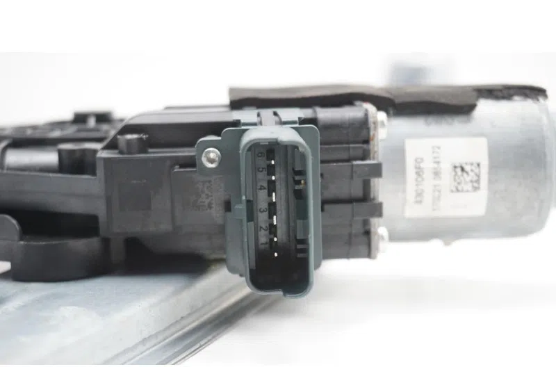 Leve vitre electrique arriere droit pour RENAULT SCENIC 4