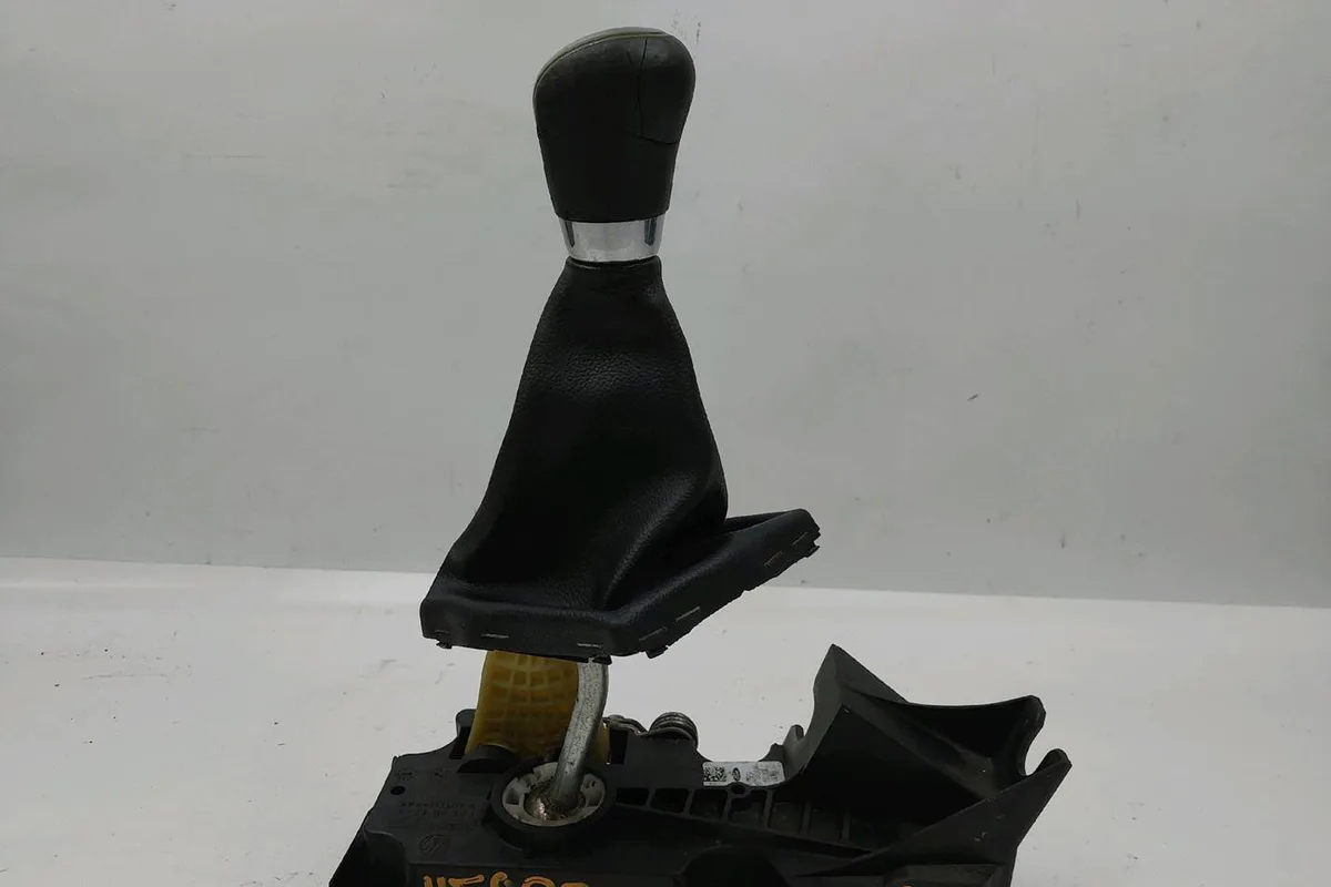 Levier de vitesses Ford FOCUS II Turnier (DA_, FFS, DS) 1.8 tdci (2004-2012) occasion