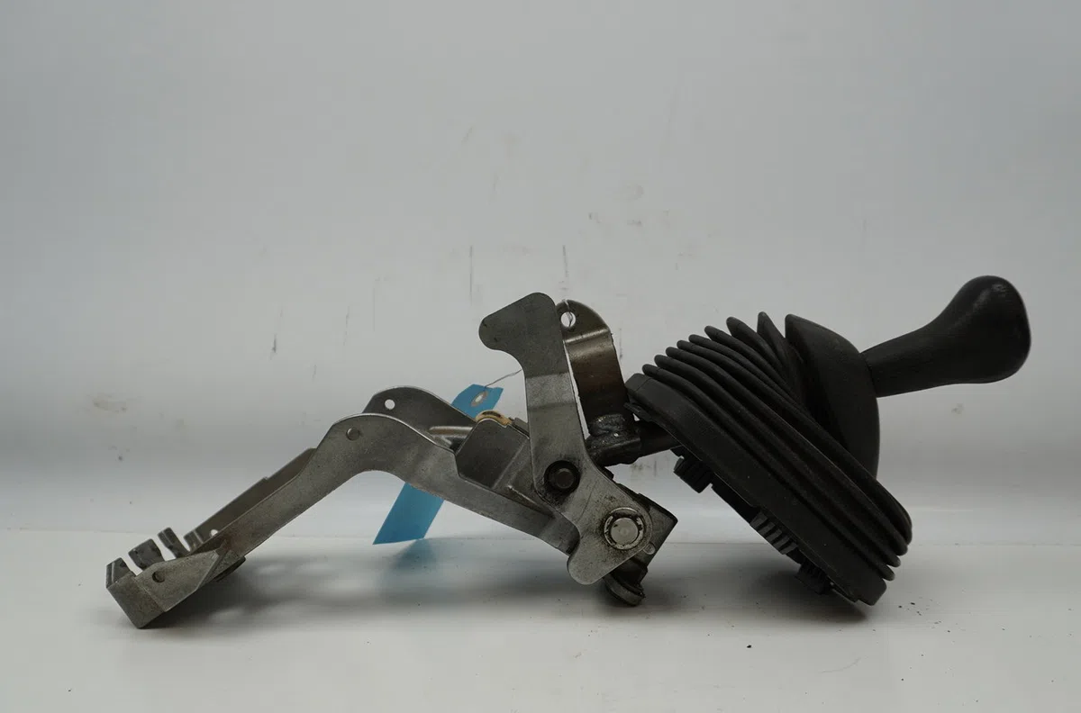 Levier de vitesses ISUZU Serie N  3.0D 150ch occasion