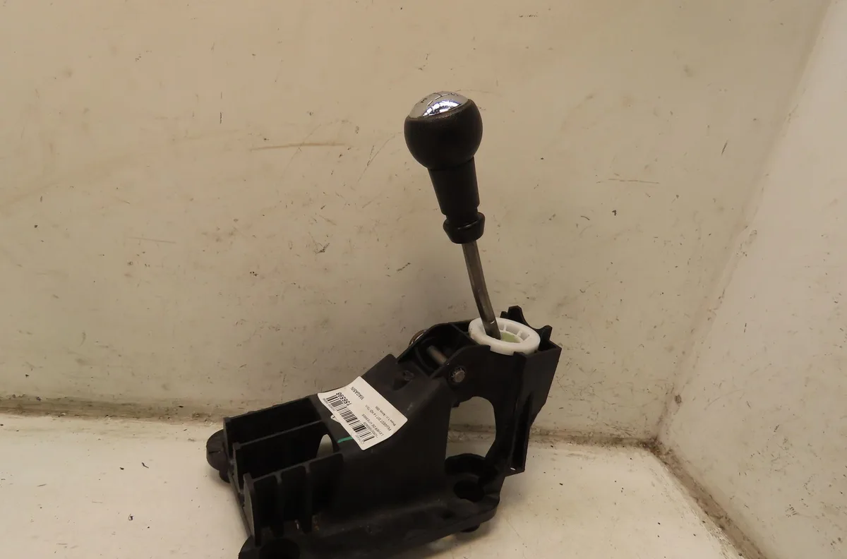 Levier de vitesses Peugeot 207-207 (WA_, WC_) 1.4 hdi (2006-2015) 5 portes occasion