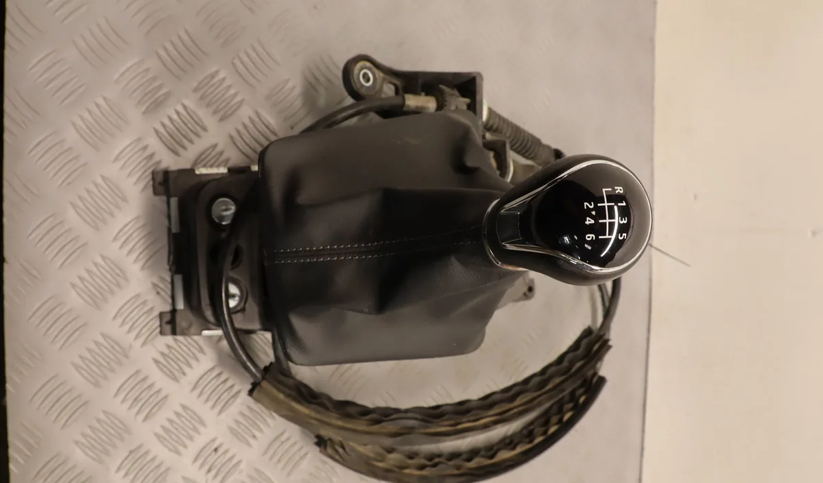 Levier de vitesses Seat LEON ST (5F8) 1.0 tsi (2015-2020) occasion