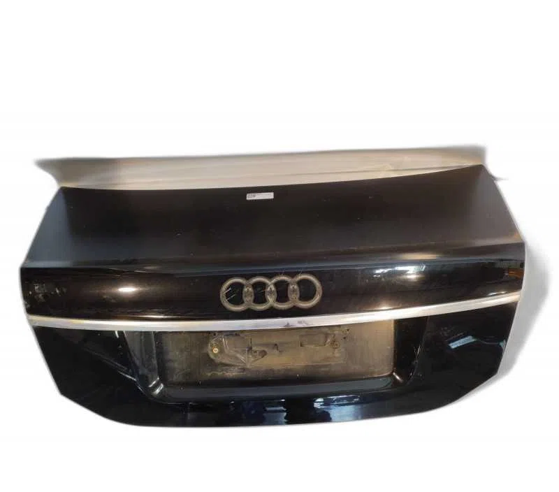 MALLE / HAYON / COFFRE AUDI A6 4F5827023F