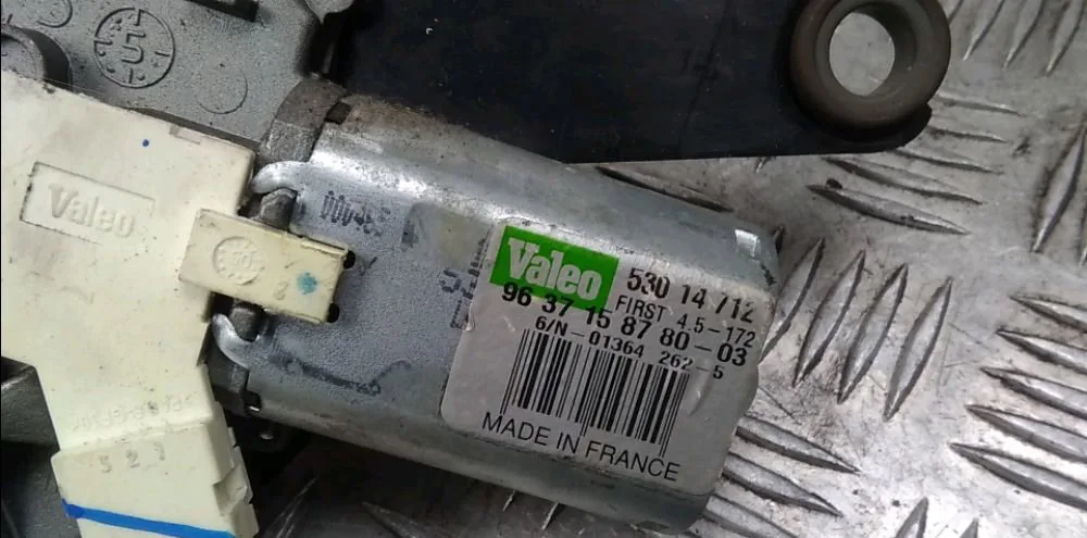 Mecanisme essuie-glace arrière Peugeot 1007 (KM_) 1.4 hdi (2005) occasion