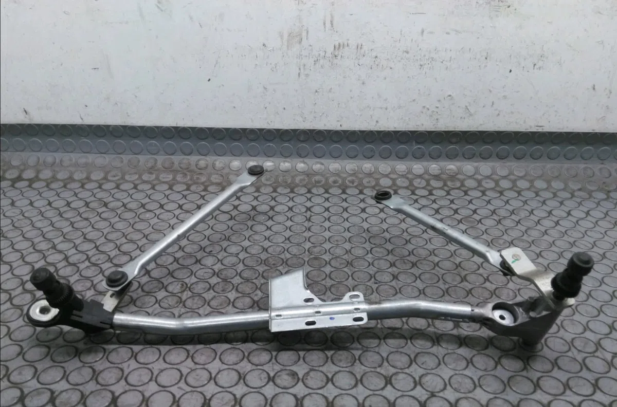 Mecanisme essuie-glace avant Bmw 1 (E87) 116 d (2009-2011) occasion