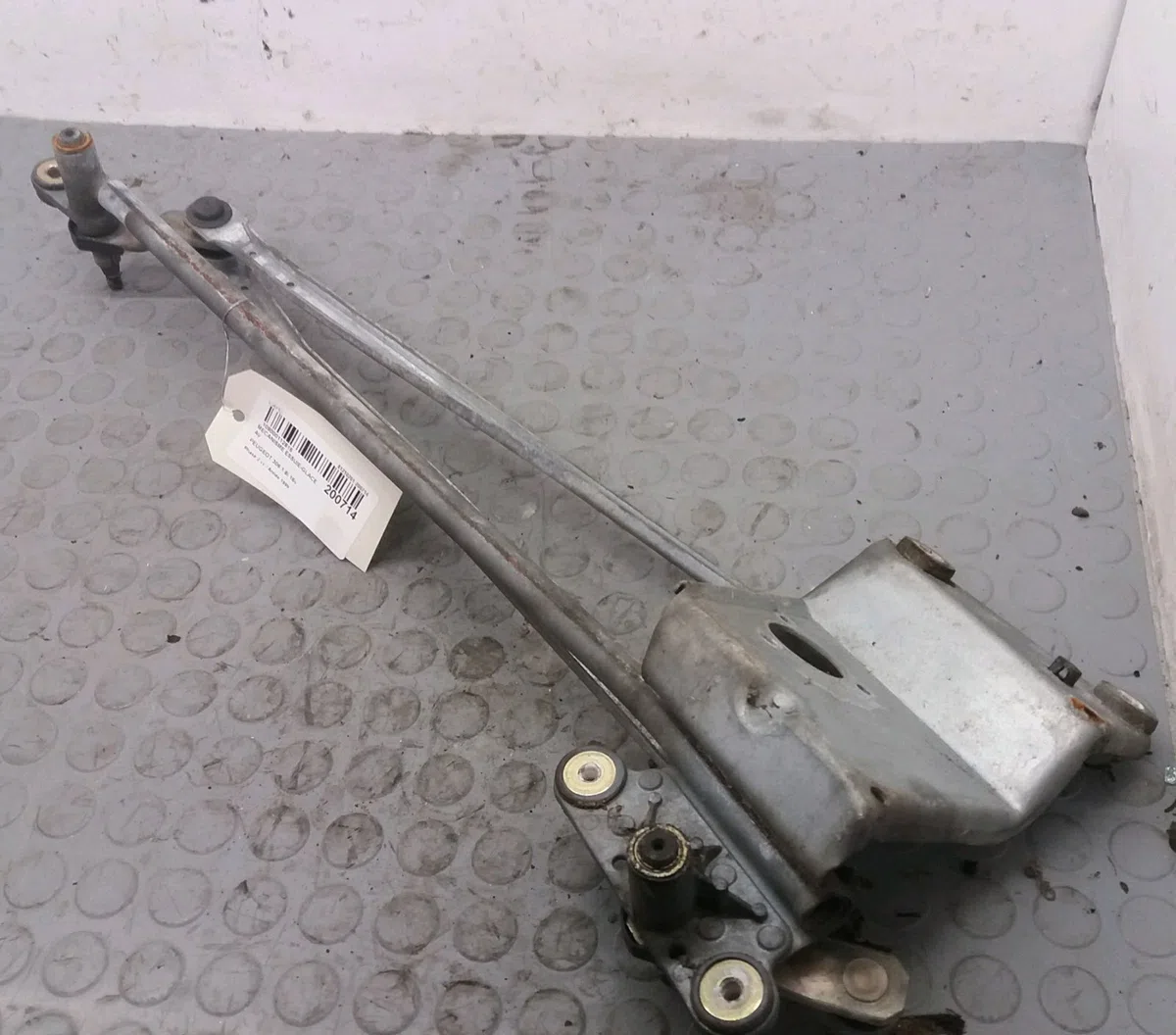 Mecanisme essuie-glace avant Peugeot 306 (7B, N3, N5) 1.8 16v (1997-2001) occasion