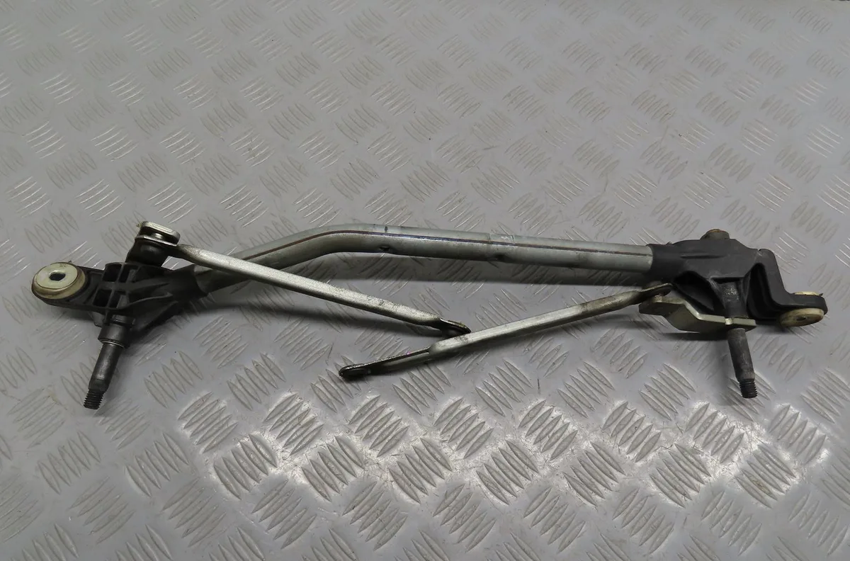 Mecanisme essuie-glace avant Renault MEGANE III Coupé (DZ0-1_) 1.9 dci (dz0n, dz0j, dz1j, dz1k) (2008-2015) occasion