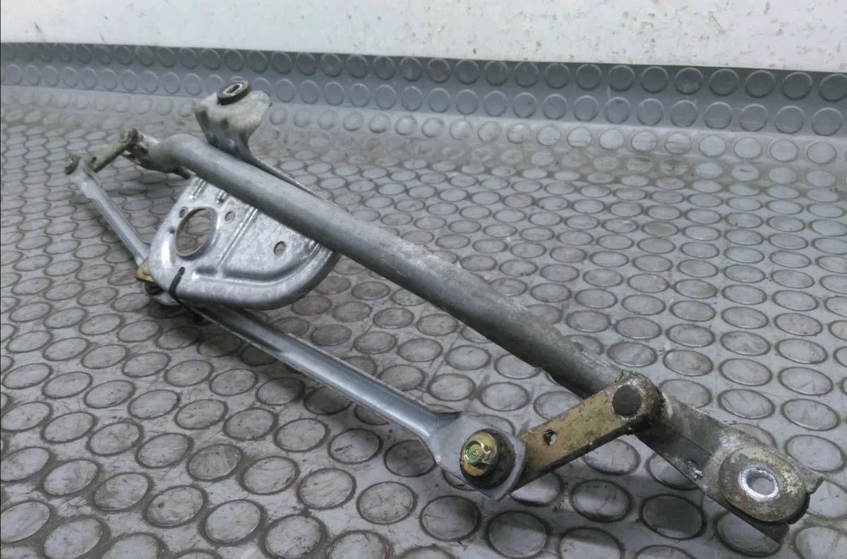 Mecanisme essuie-glace avant Volkswagen PASSAT B5 (3B2) 1.6 (1996-2000) occasion