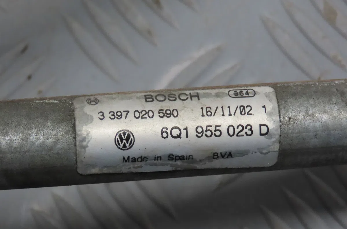 Mecanisme essuie-glace avant VOLKSWAGEN POLO IV 2003 occasion
