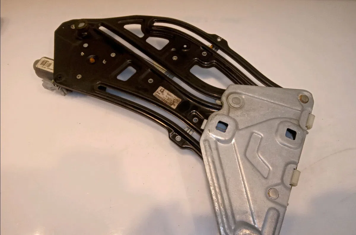 Mécanisme lève glace aile ard Peugeot 207 CC (WD_) 1.6 hdi (2007-2015) occasion