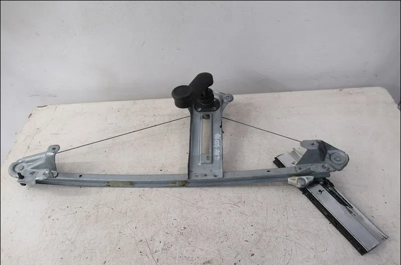 Mecanisme leve-glace arrière droit Opel ZAFIRA - ZAFIRA FAMILY B (A05) 1.7 cdti (m75) (2008-2015) occasion