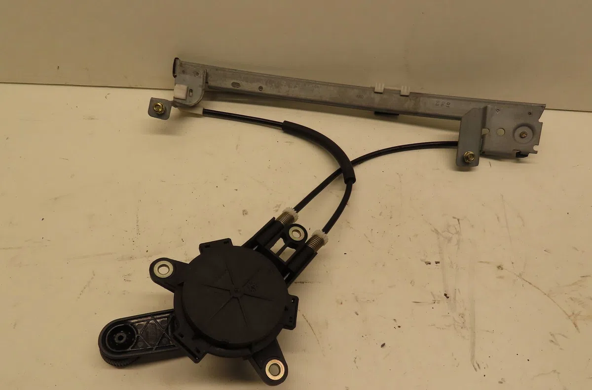 Mecanisme leve-glace arrière droit Peugeot 106 I (1A, 1C) 1.1 (1991-1996) occasion