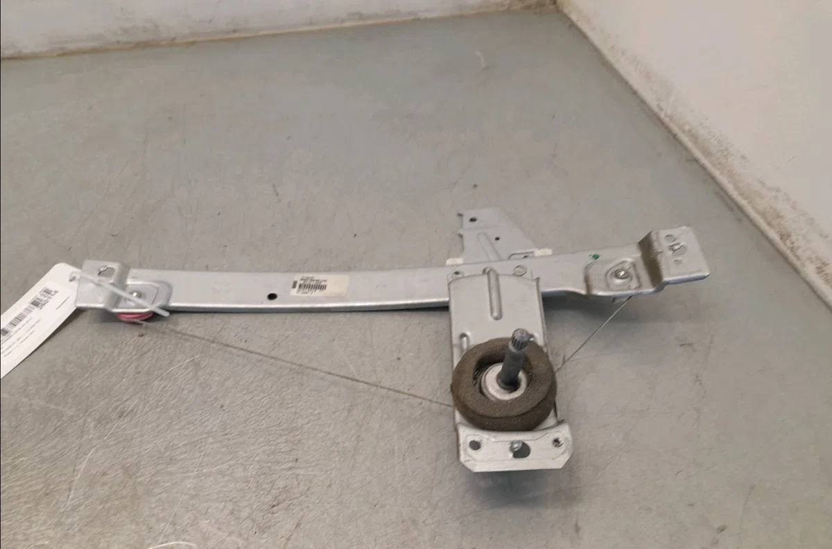 Mecanisme leve-glace arrière droit Peugeot 207-207 (WA_, WC_) 1.4 hdi (2006-2015) 5 portes occasion