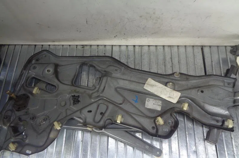 Mecanisme leve-glace arrière droit RENAULT LAGUNA 1 PHASE 1 occasion
