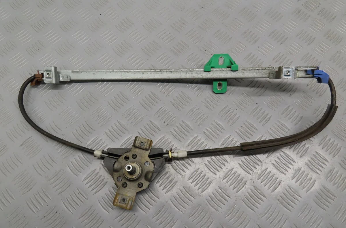 Mecanisme leve-glace arrière droit Volkswagen GOLF II (19E, 1G1) 1.8 (1986-1990) occasion