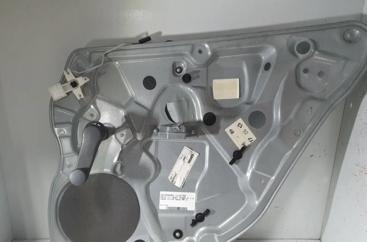 Mecanisme leve-glace arrière droit VOLKSWAGEN POLO 4 PHASE 2 occasion