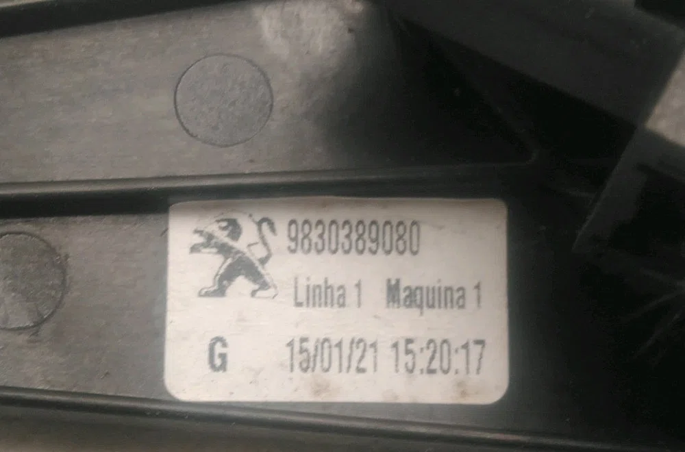 Mecanisme leve-glace arrière gauche Peugeot 3008 SUV (MC_, MR_, MJ_, M4_) 1.5 bluehdi 130 (2018) 5 portes occasion
