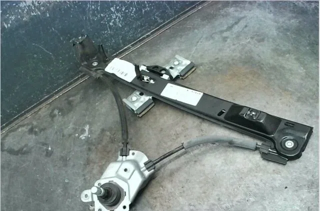 Mecanisme leve-glace arrière gauche Seat IBIZA IV (6J5, 6P1) 1.6 tdi (2009-2015) occasion