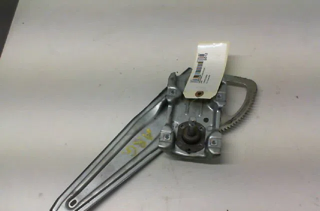 Mecanisme leve-glace arrière gauche TOYOTA YARIS III Phase 2 06-2014 occasion