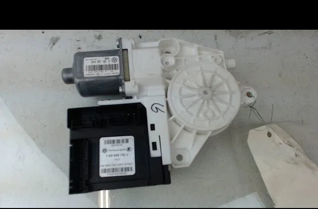 Mecanisme leve-glace arrière gauche Volkswagen GOLF V (1K1) 1.9 tdi (2003-2008) 5 portes occasion