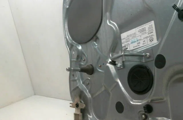 Mecanisme leve-glace arrière gauche VOLKSWAGEN POLO IV 2003 occasion