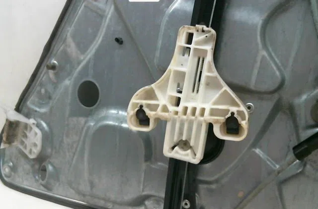 Mecanisme leve-glace arrière gauche VOLKSWAGEN POLO IV 2003 occasion