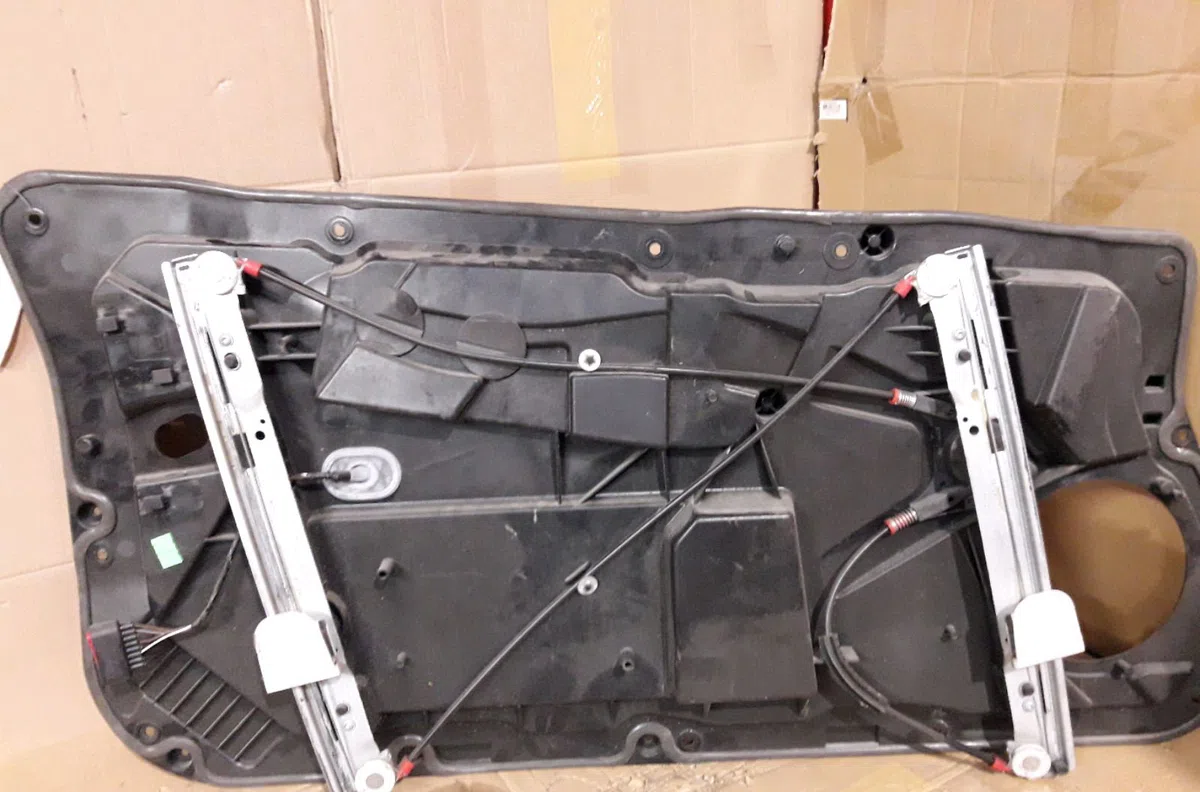 Mécanisme lève-glace avant droit Ford FIESTA VI (CB1, CCN) 1.4 tdci (2010-2012) 3 portes occasion
