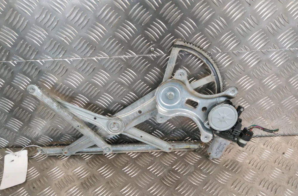 Mécanisme lève-glace avant droit Mitsubishi L200 - TRITON (KA_T, KB_T) 2.5 di-d 4wd (kb4t) (2005-2015) 4 portes occasion
