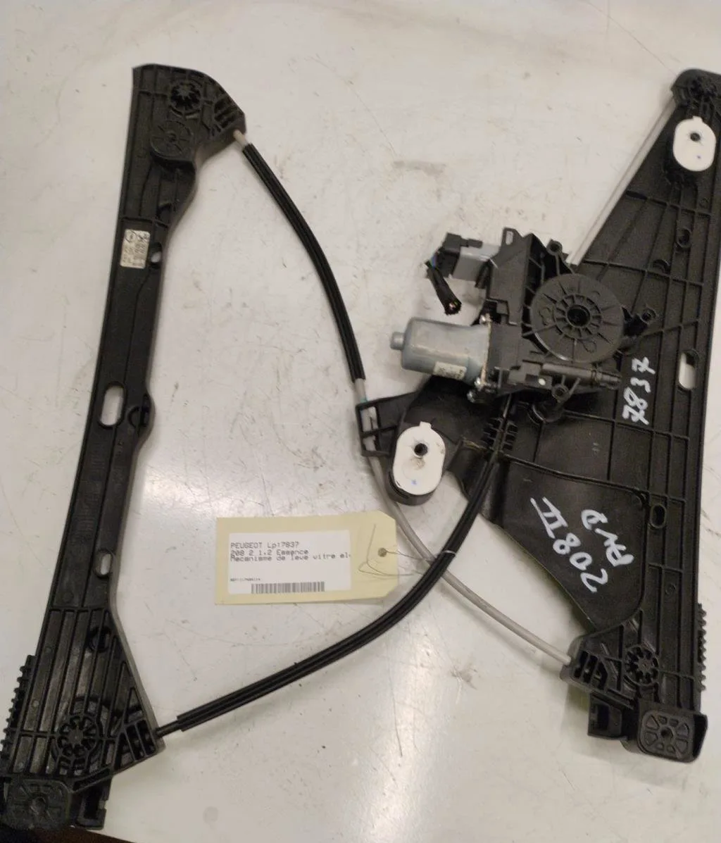 Mécanisme lève-glace avant droit Peugeot 208 II (UB_, UP_, UW_, UJ_) 1.2 puretech 100 (2019) 5 portes occasion
