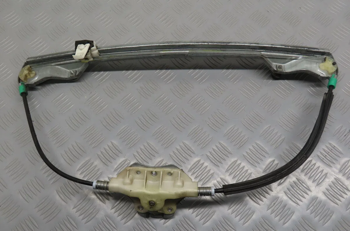 Mécanisme lève-glace avant droit Renault CLIO II (BB_, CB_) 1.4 (b-cb0c, b-cb0s) (1998-2005) occasion