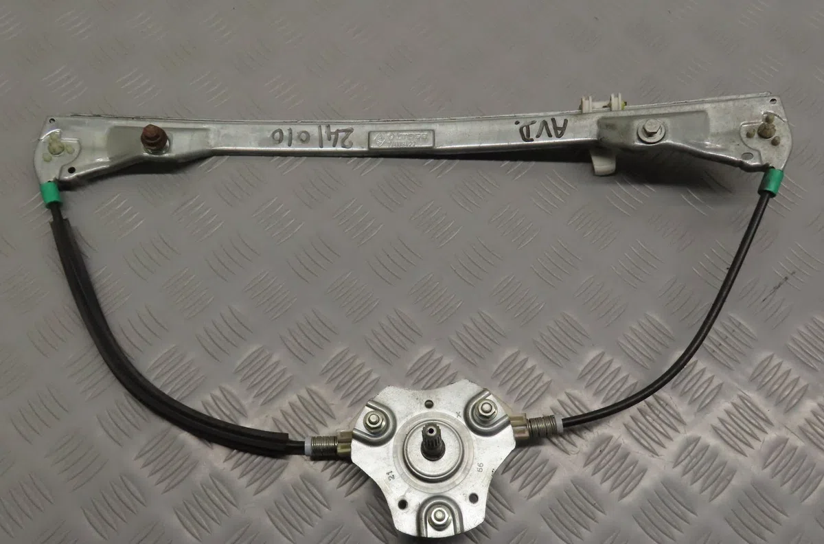 Mécanisme lève-glace avant droit Renault CLIO II (BB_, CB_) 1.4 (b-cb0c, b-cb0s) (1998-2005) occasion