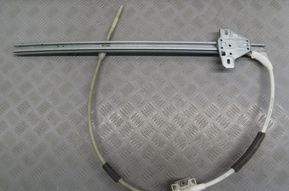 Mécanisme lève-glace avant droit Renault MASTER II Camionnette (FD) 2.2 dci 90 (2000) occasion
