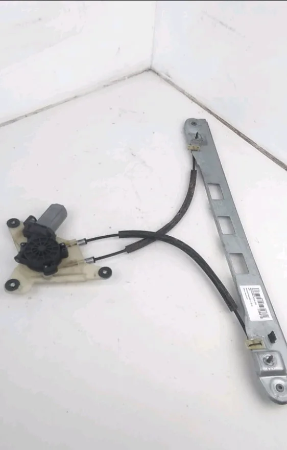 Mécanisme lève-glace avant droit Renault MASTER III Camionnette (FV) 2.3 dci 145 fwd (fv0e, fv0f, fv0h, fv02, fv0m, fv0s