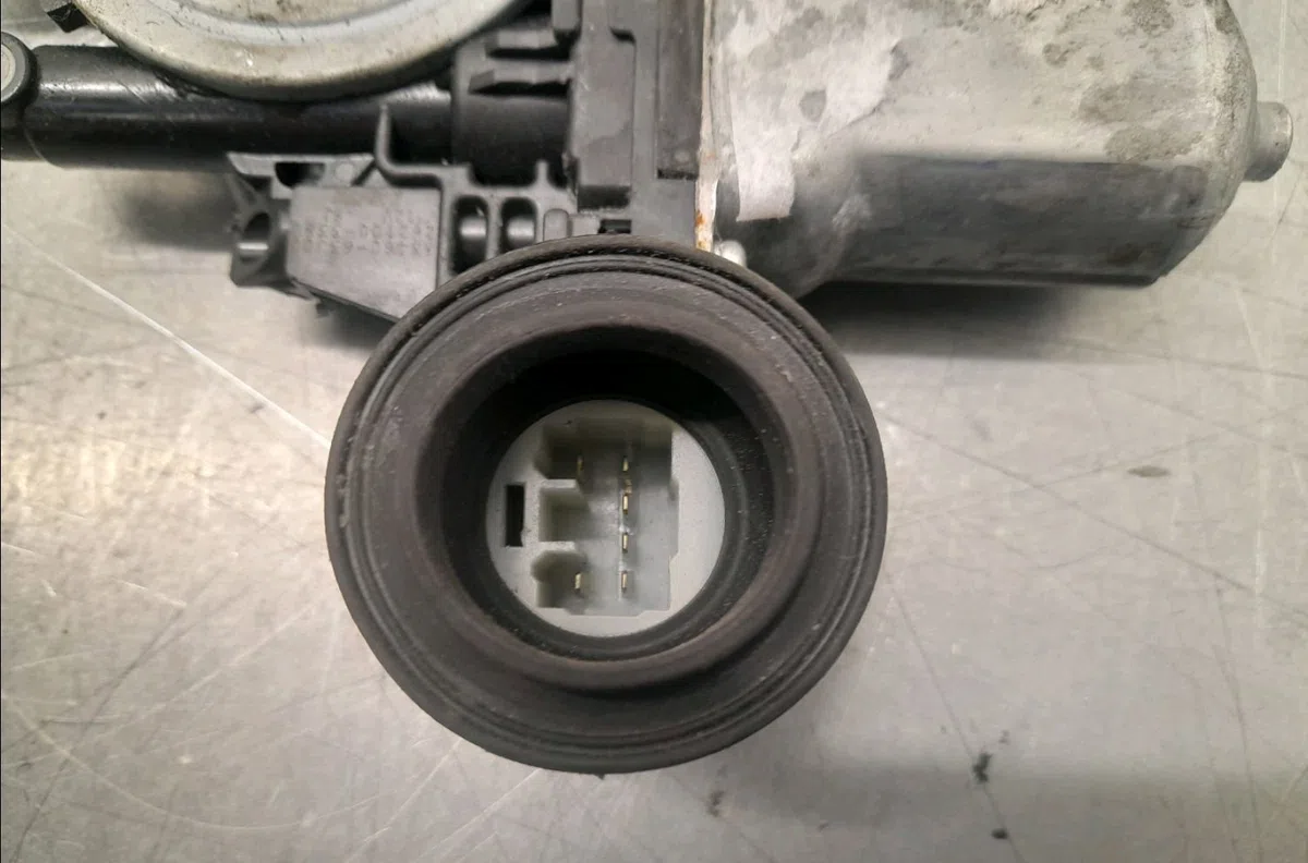 Mécanisme lève-glace avant droit SUZUKI SWIFT III occasion