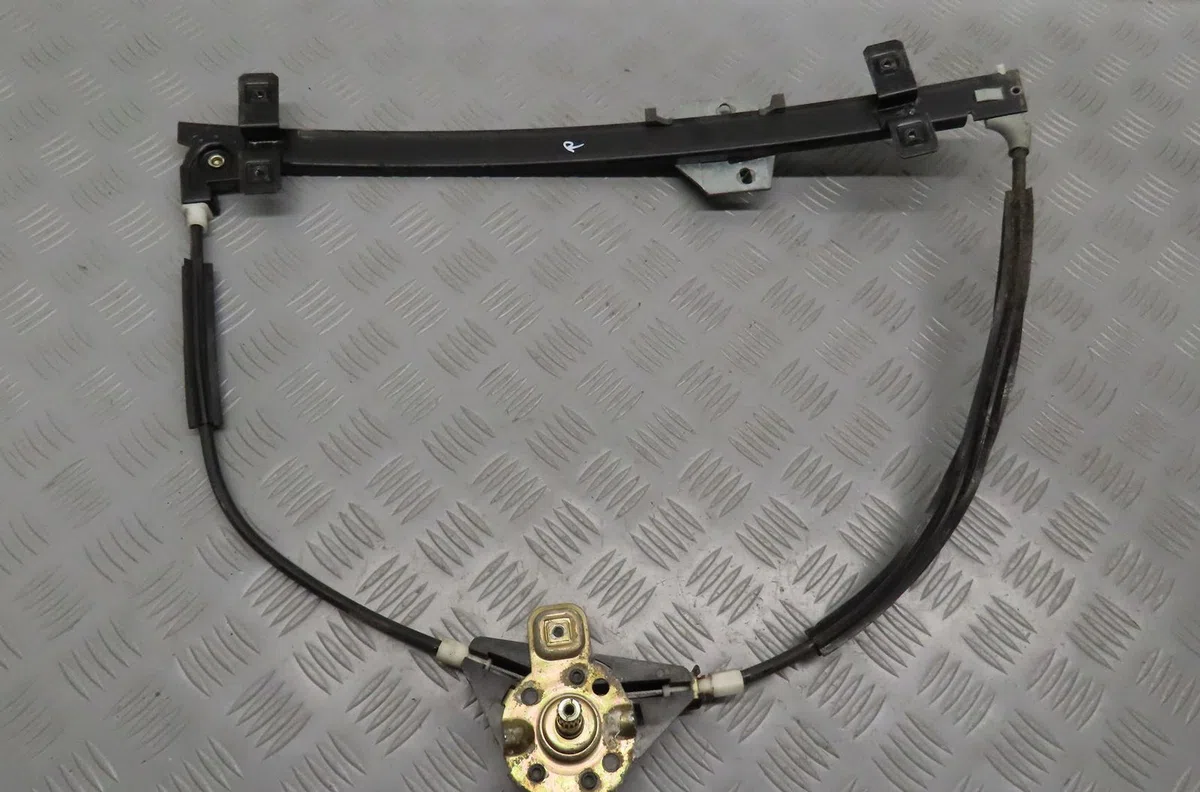 Mécanisme lève-glace avant droit Volkswagen GOLF II (19E, 1G1) 1.8 (1986-1990) occasion