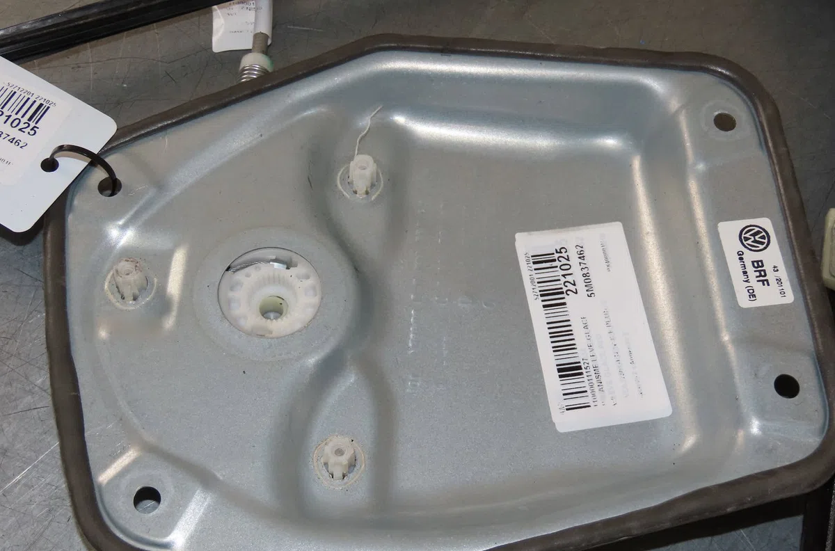Mécanisme lève-glace avant droit Volkswagen GOLF PLUS V (5M1, 521) 1.4 tsi (2006-2008) occasion