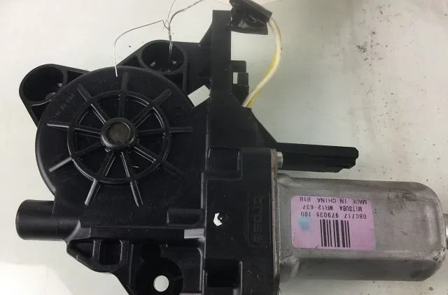 Mécanisme lève-glace avant gauche FORD FOCUS occasion