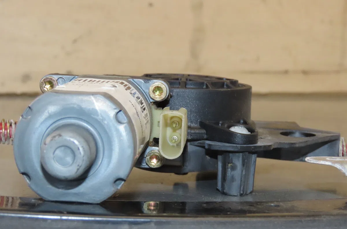 Mécanisme lève-glace avant gauche Ford FUSION (JU_) 1.4 tdci (2002-2012) 5 portes occasion
