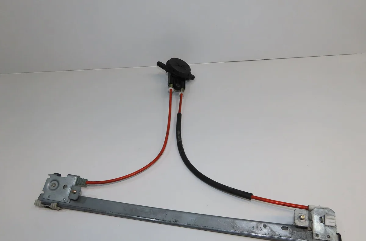 Mécanisme lève-glace avant gauche Peugeot 106 I (1A, 1C) 1.4 (1991-1996) occasion