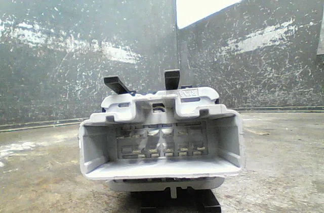 Mécanisme lève-glace avant gauche Renault MEGANE II (BM0-1_, CM0-1_) 2.0 dci (bm1k, cm1k) (2005-2008) occasion