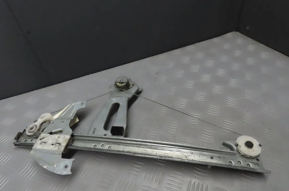 Mécanisme lève-glace avant gauche Toyota AYGO (_B1_) 1.0 (kgb10_) (2005-2014) 5 portes occasion