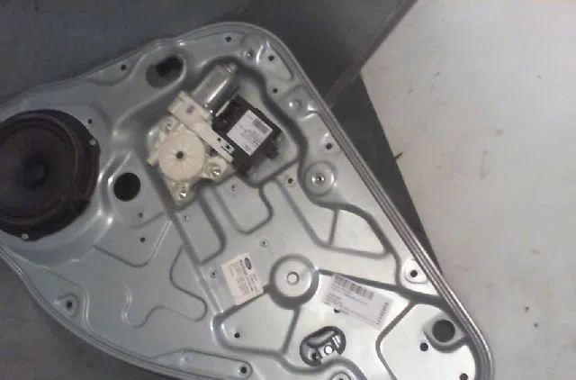 Mecanisme+moteur leve-glace ard FORD FOCUS 2004 occasion