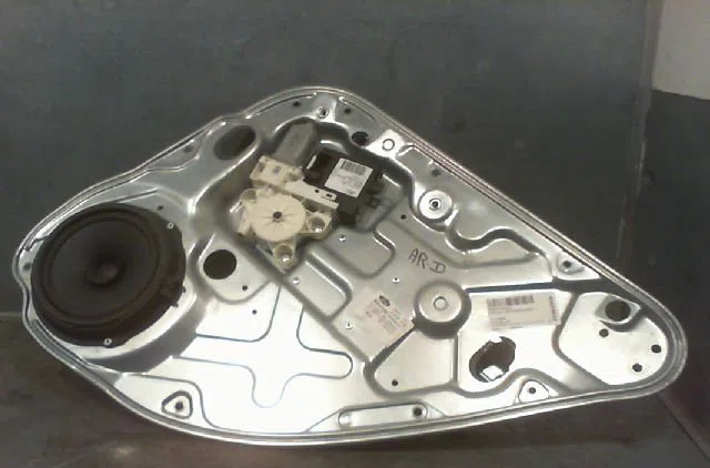 Mecanisme+moteur leve-glace ard FORD FOCUS 2006 occasion