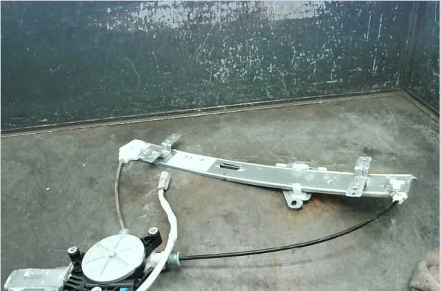 Mecanisme+moteur leve-glace ard HONDA STREAM 2002 occasion