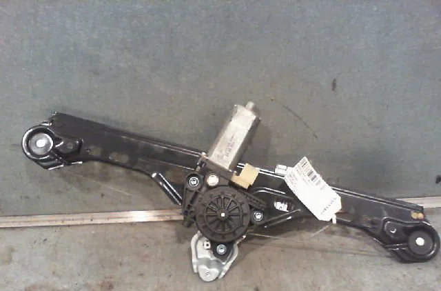 Mecanisme+moteur leve-glace ard MERCEDES CLASSE C 2002 occasion