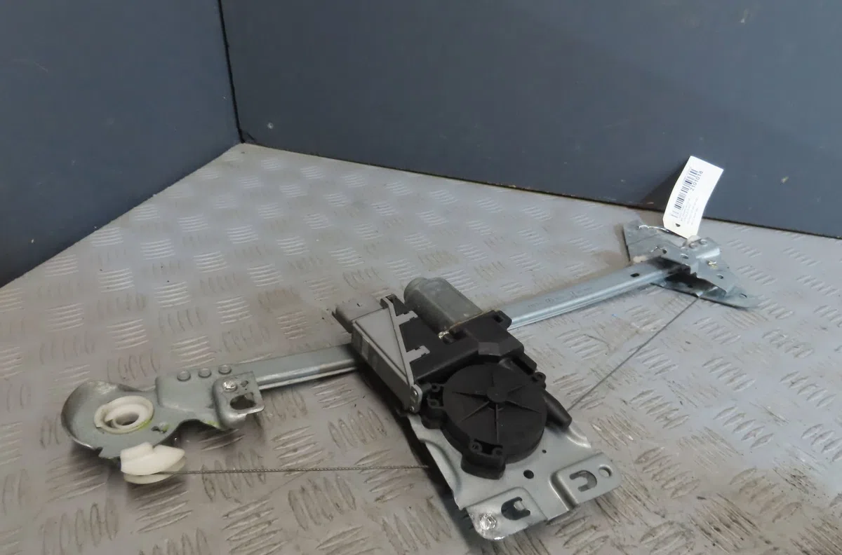 Mecanisme+moteur leve-glace ard PEUGEOT 307 SW 2004 occasion