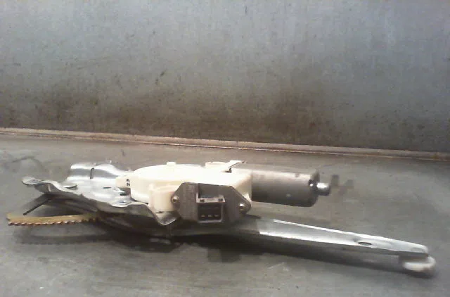 Mecanisme+moteur leve-glace ard TOYOTA AVENSIS 2004 occasion
