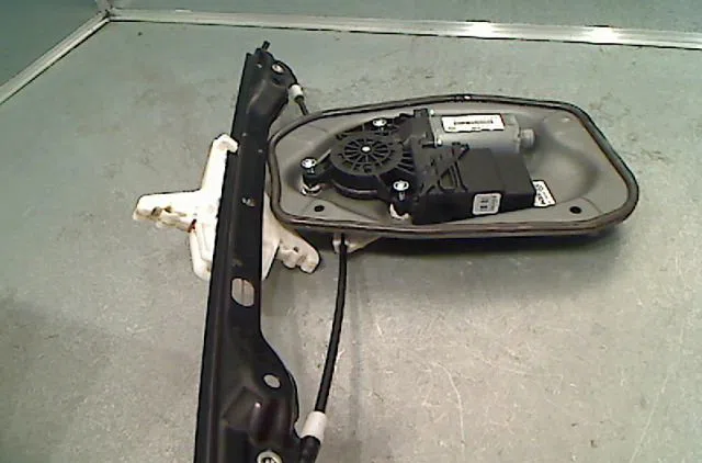 Mecanisme+moteur leve-glace ard VOLKSWAGEN GOLF V 2006 occasion