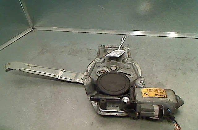 Mecanisme+moteur leve-glace arg B.M.W. SERIE 3 1997 occasion