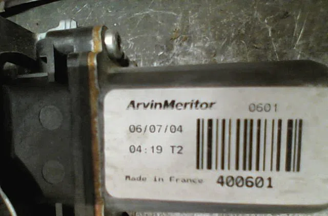 Mecanisme+moteur leve-glace arg NISSAN ALMERA 2004 occasion